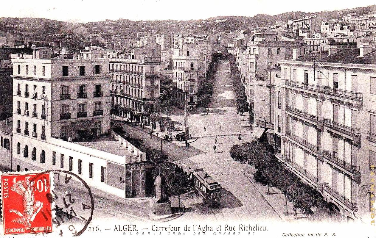 Alger - Carrefour de l'Agha et Rue Richelieu - 1915.jpg